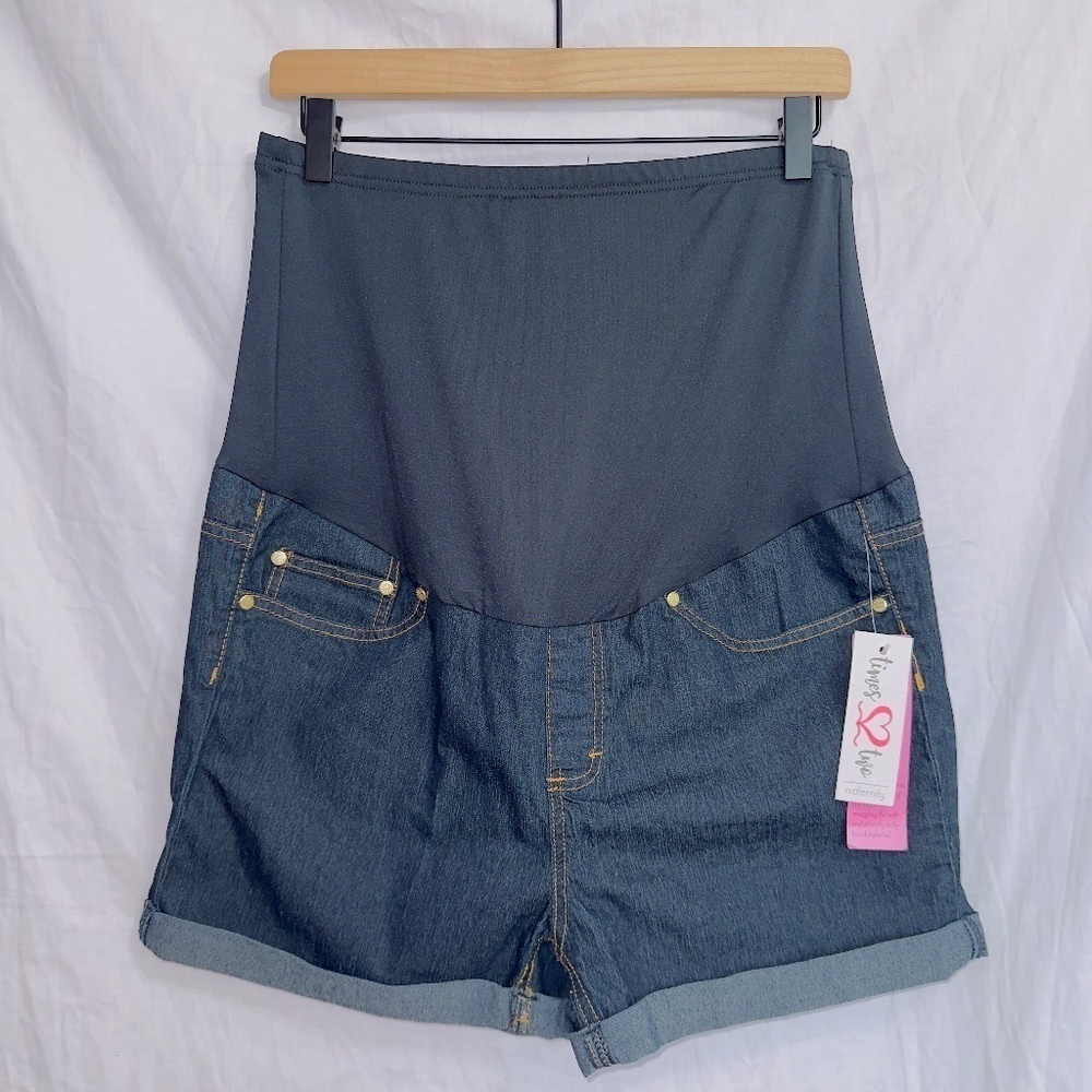 Times Two NWT Dark Wash Denim Super Soft Stretch Over The Belly Maternity Short